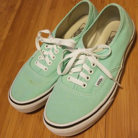 Lot of 3 Vans Shoes - Picture 4 of 8